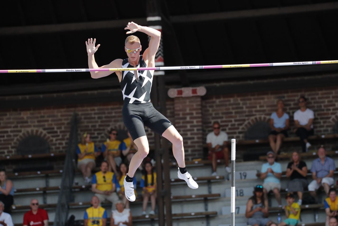 FILE PHOTO: Athletics - Diamond League - Stockholm, Sweden - July 4, 2021 Sam Kendricks of the U.S. in action during the pole vault TT News Agency via REUTERS/Christine Olsson/tt