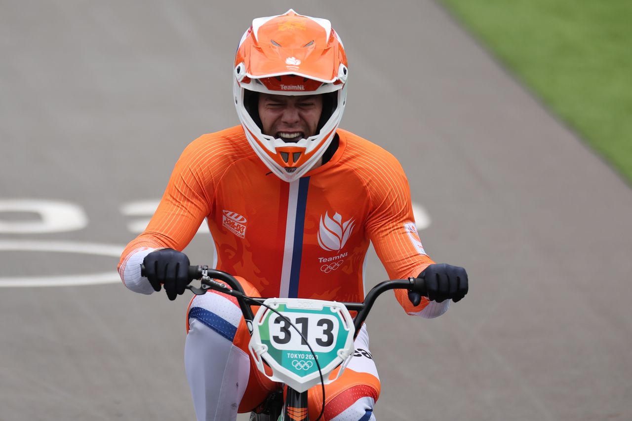 Tokyo 2020 Olympics - BMX Racing - Men's Individual - Final - AUP - Ariake Urban Sports Park, Tokyo, Japan - July 30, 2021. Niek Kimmann of the Netherlands celebrates after winning gold. REUTERS/Christian Hartmann