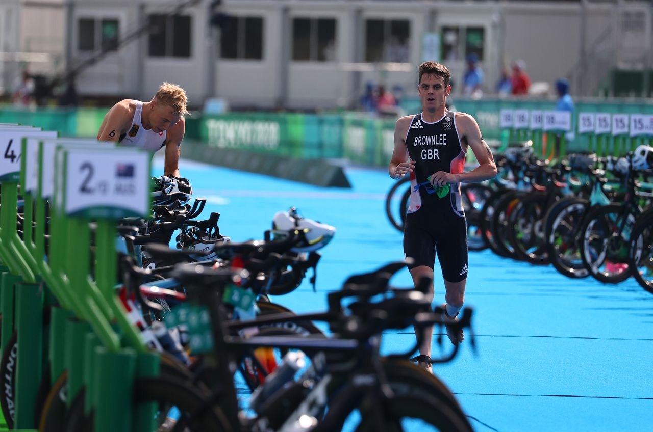 Tokyo 2020 Olympics - Triathlon - Mixed Team Relay - Final - Odaiba Marine Park, Tokyo, Japan - July 31, 2021. Jonathan Brownlee of Britain in action REUTERS/Thomas Peter