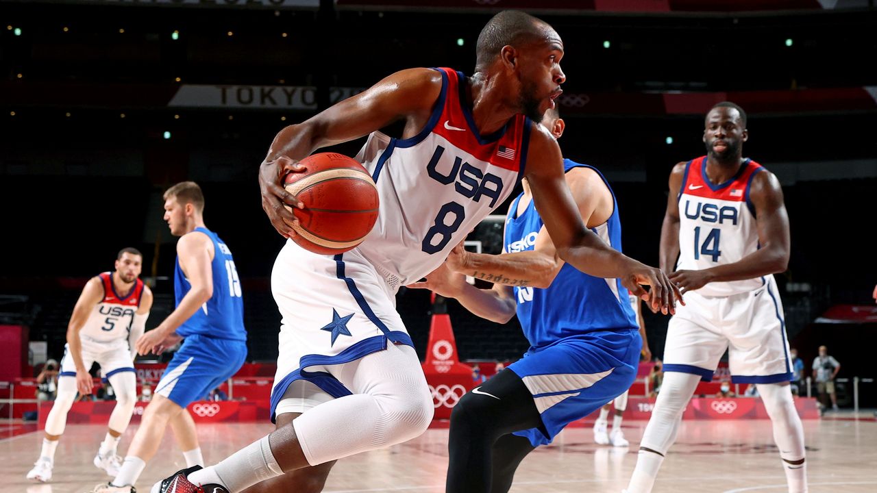 Tokyo 2020 Olympics - Basketball - Men - Group A - United States v Czech Republic - Saitama Super Arena, Saitama, Japan - July 31, 2021. Khris Middleton of the United States in action REUTERS/Brian Snyder