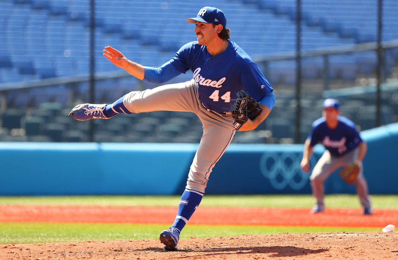 Tokyo 2020 Olympics - Baseball - Men - Knockout Round 1 - Israel v Mexico - Yokohama Baseball Stadium, Yokohama, Japan - August 1, 2021. Zack Weiss of Israel in action. REUTERS/Jorge Silva
