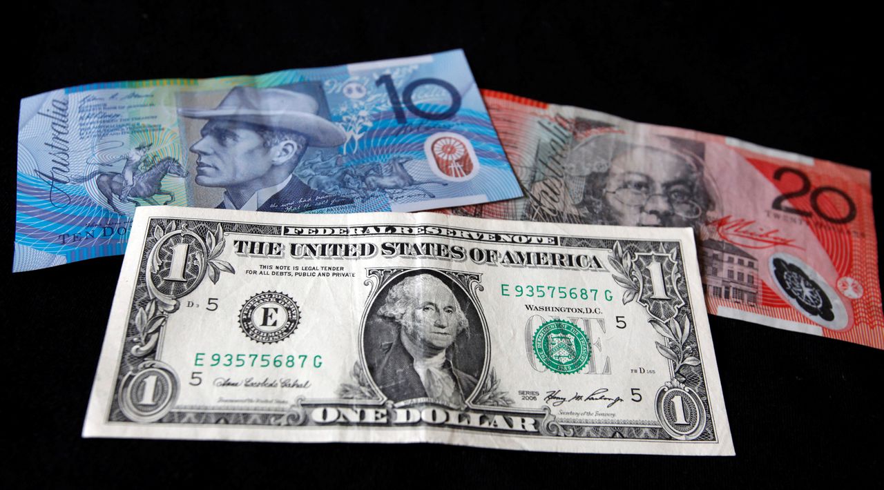 Kiwi dollar, central bank talk | Nippon.com