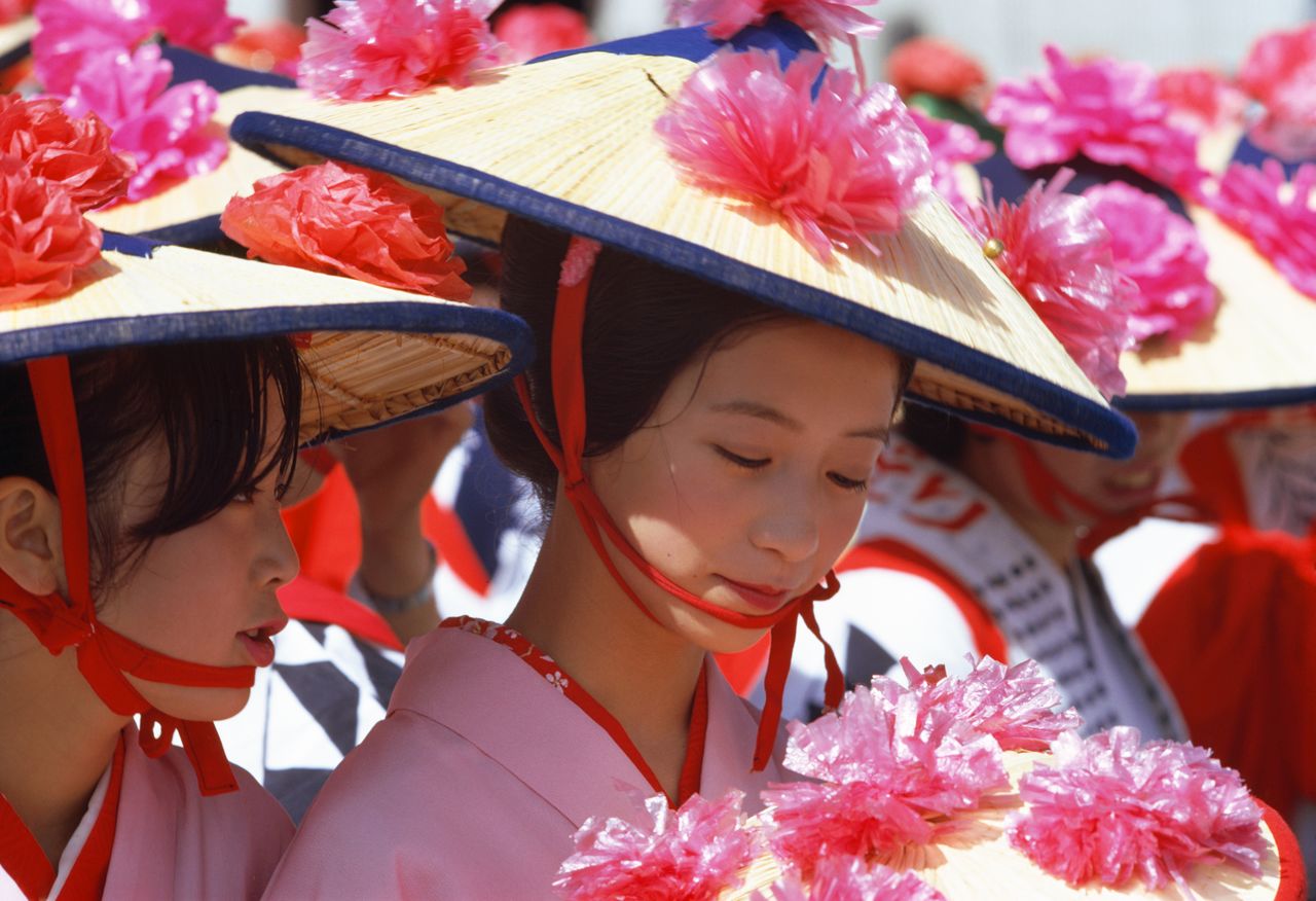 Imagen del festival Hanagasa de Obanazawa, que tiene lugar en la ciudad de Obanazawa el 27 y 28 de agosto.