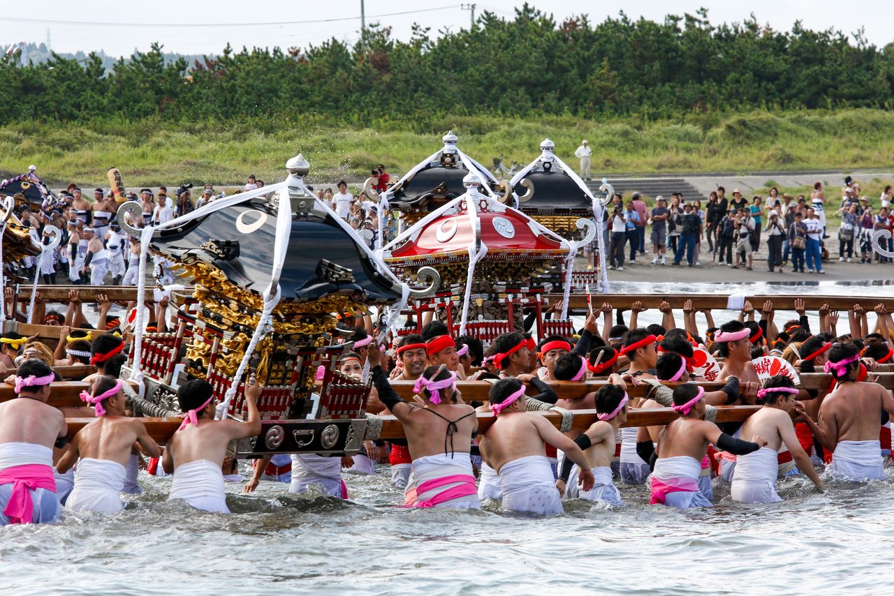 Los santuarios portátiles se purifican con la marea.