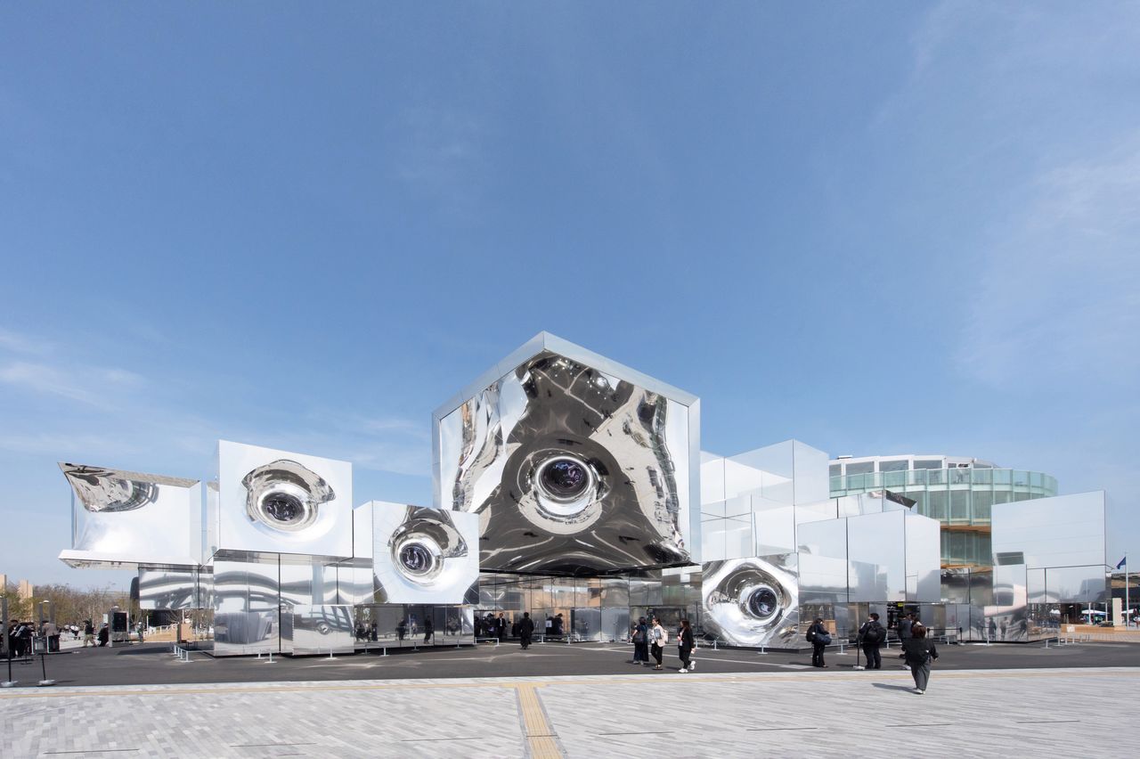 El pabellón Null2, una de las ocho instalaciones temáticas principales de la Expo. (© Nippon.com)
