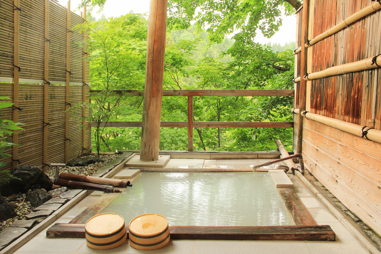 El baño al aire libre de Keiunkaku en Arayu.