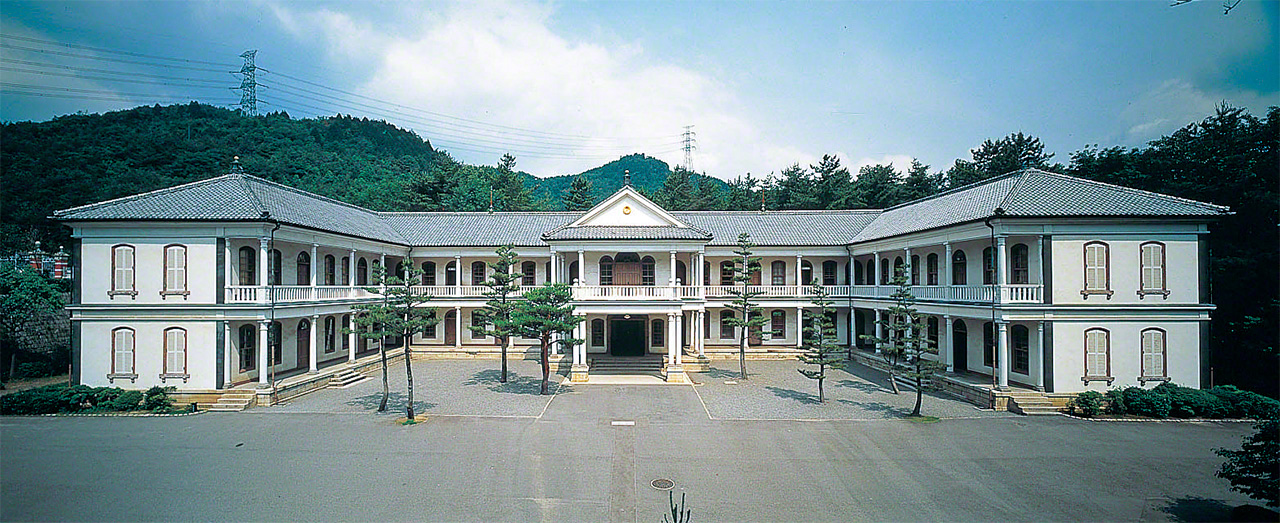 El antiguo edificio del Gobierno de Mie, construido originalmente en 1879 en Tsu.