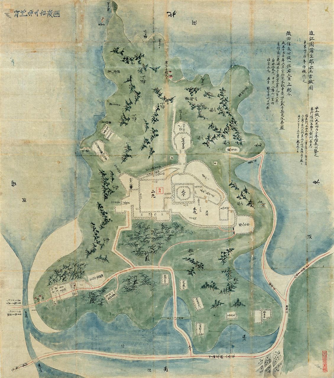 Nihon Kojō Ezu Gōshū Azuchi Kojōzu (Planos de los antiguos castillos de Japón, el plano del antiguo castillo de Goshū Azuchi) es una obra que data de mediados o fines del periodo Edo (1603-1868), pero se cree que es el plano más antiguo que existe de los restos del castillo de Azuchi. (Archivos de la Biblioteca Nacional de la Dieta de Japón)