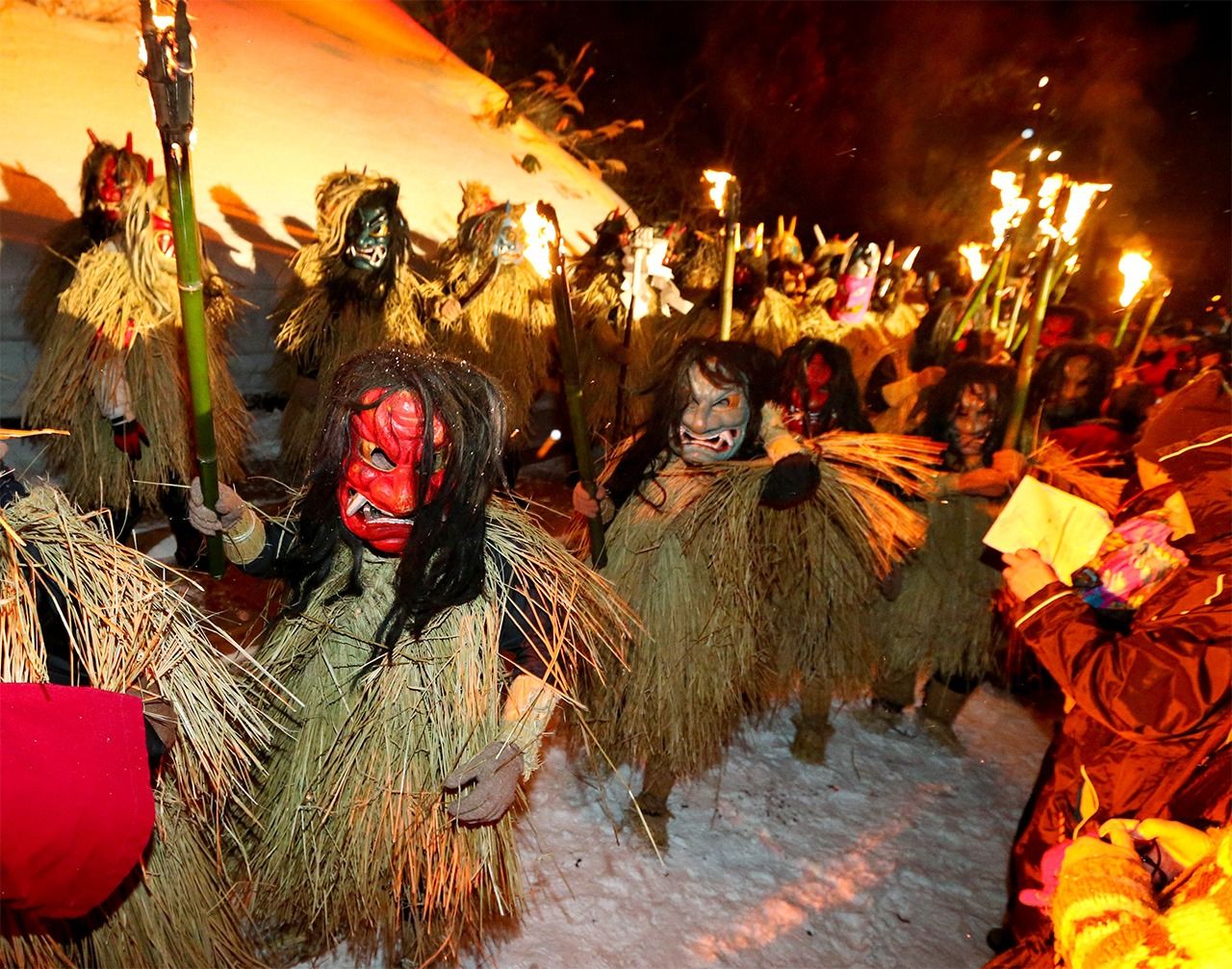 El festival de los Namahage de Oga. (© Jiji)