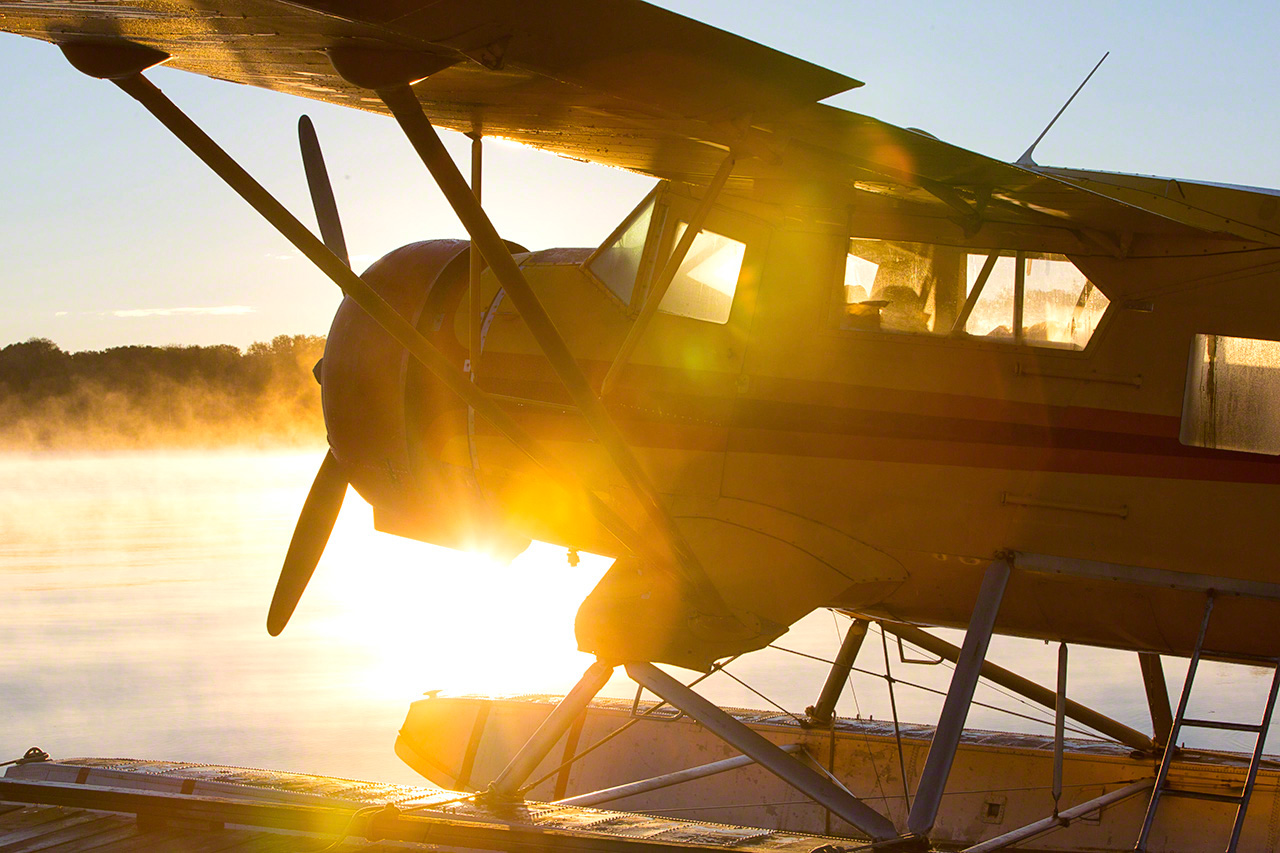 Un m&eacute;todo com&uacute;n de transporte en Northwoods: el hidroavi&oacute;n; en &eacute;l cargu&eacute; mi canoa y equipo. (Imagen de 2016)