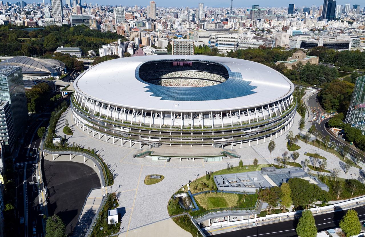 Vista área del Estadio Nacional desde el sur. Imagen cortesía del Consejo de Deportes de Japón.