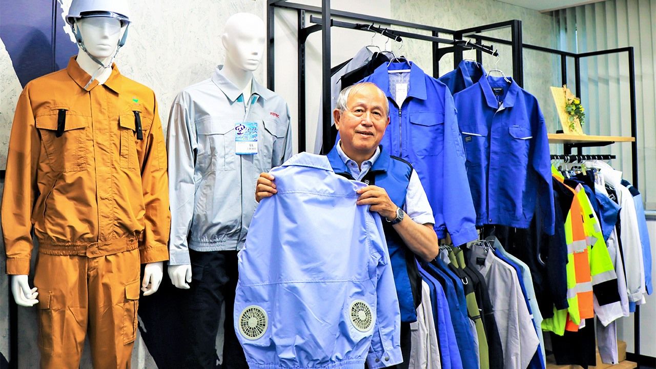Dispensación puño Absorbente Kūchōfuku, un traje con aire acondicionado para proteger la salud y el  medioambiente | Nippon.com