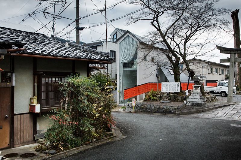 Su apariencia exterior desde el lado noroeste.