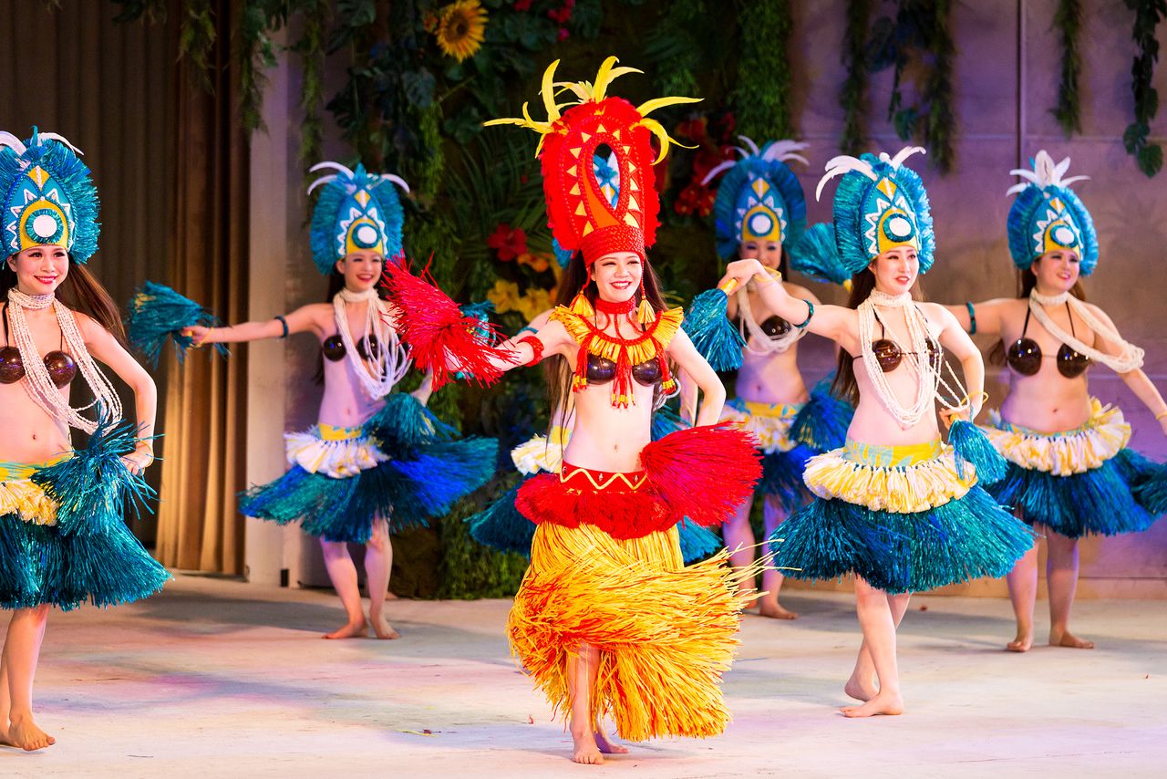 Hoy en día, personas de todo el país se sienten atraídas por las hula girls y aspiran a convertirse en bailarinas.