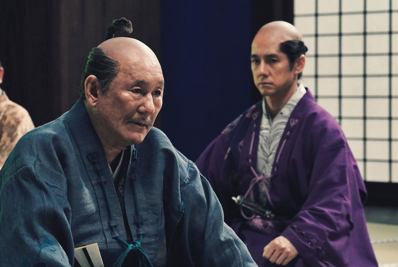 Toyotomi Hideyoshi (Kitano Takeshi) es todo un carácter, pero también resulta espeluznante. ©2023 Kadokawa ©T.N GON Co.,Ltd.