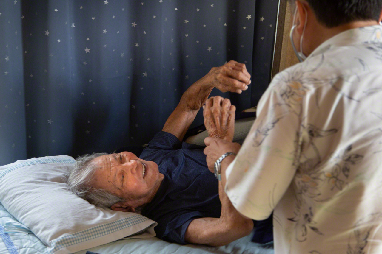 Al terminar su visita, el m&eacute;dico nunca olvida dirigir al paciente una palabra de &aacute;nimo.