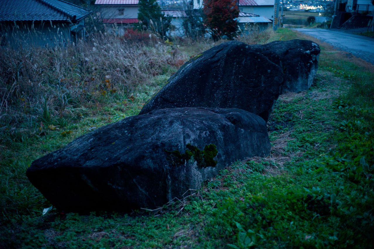 En la zona que se cree que es Dendera-no existe una roca adecuada para hacer de cama… © Takaaki Yagisawa 2024