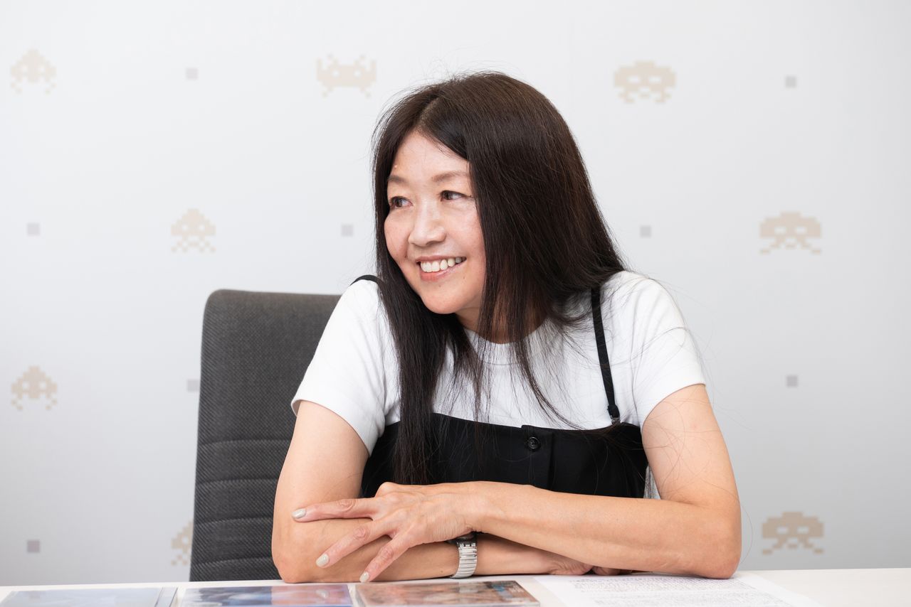 Tamayo durante la entrevista en la oficinas de Taito. (© Kodera Kei)