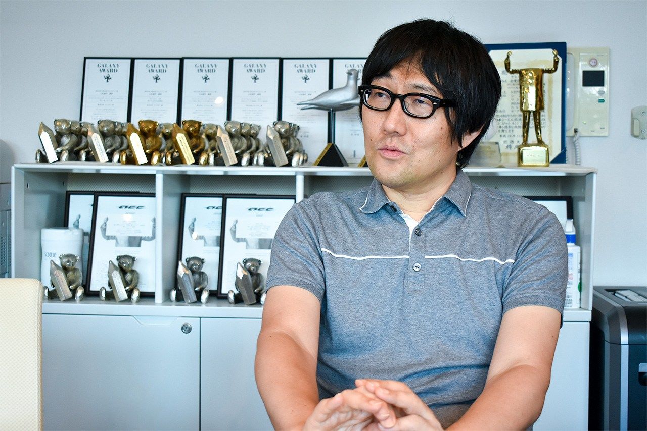 Fukusato se considera una persona tranquila que aborrece las discusiones y los conflictos (imagen tomada por la redacción de nippon.com).