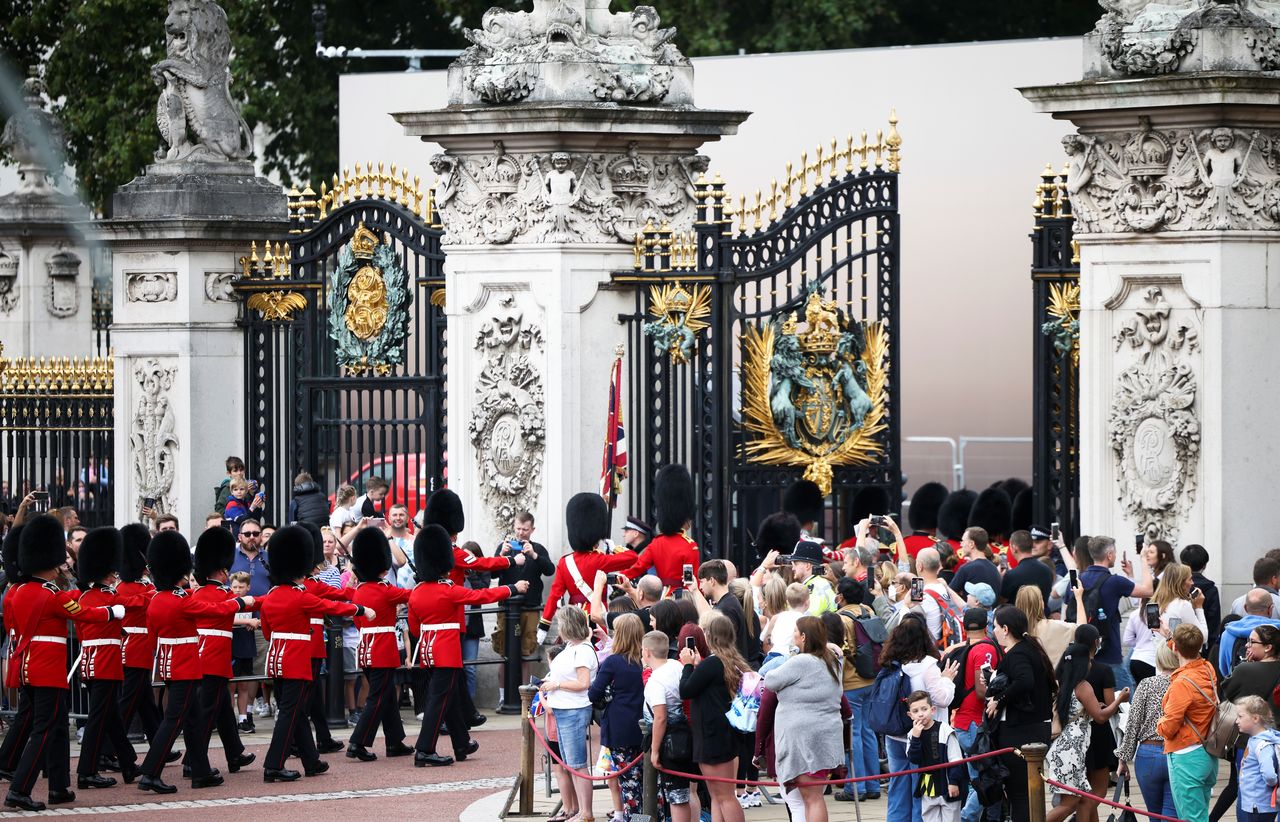Foto del lunes del cambio de guardia en el Palacio de Buckingham 
Ago 23, 2021. 

REUTERS/Henry Nicholls