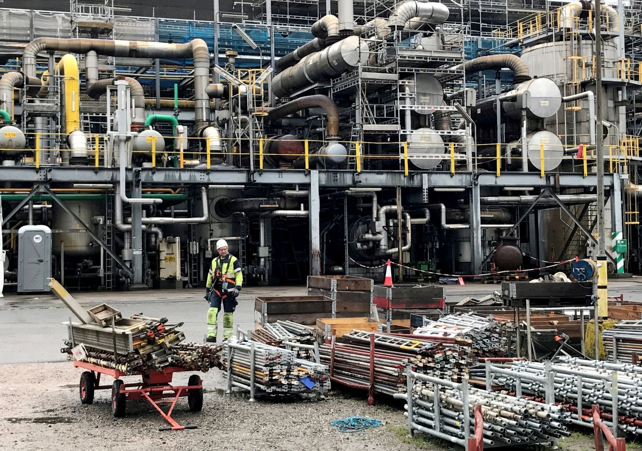Foto de archivo de un trabajador en la planta de amoníaco de Yara en Porsgrunn, Noruega
Ago 9, 2017. REUTERS/Lefteris Karagiannopoulos