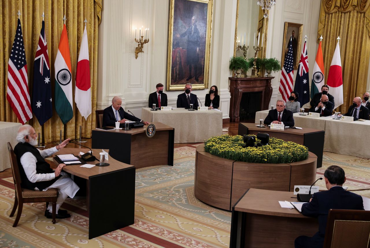 Foto del viernes del Primer Ministto de India, Narendra Modi, hablando en la reunión de la 