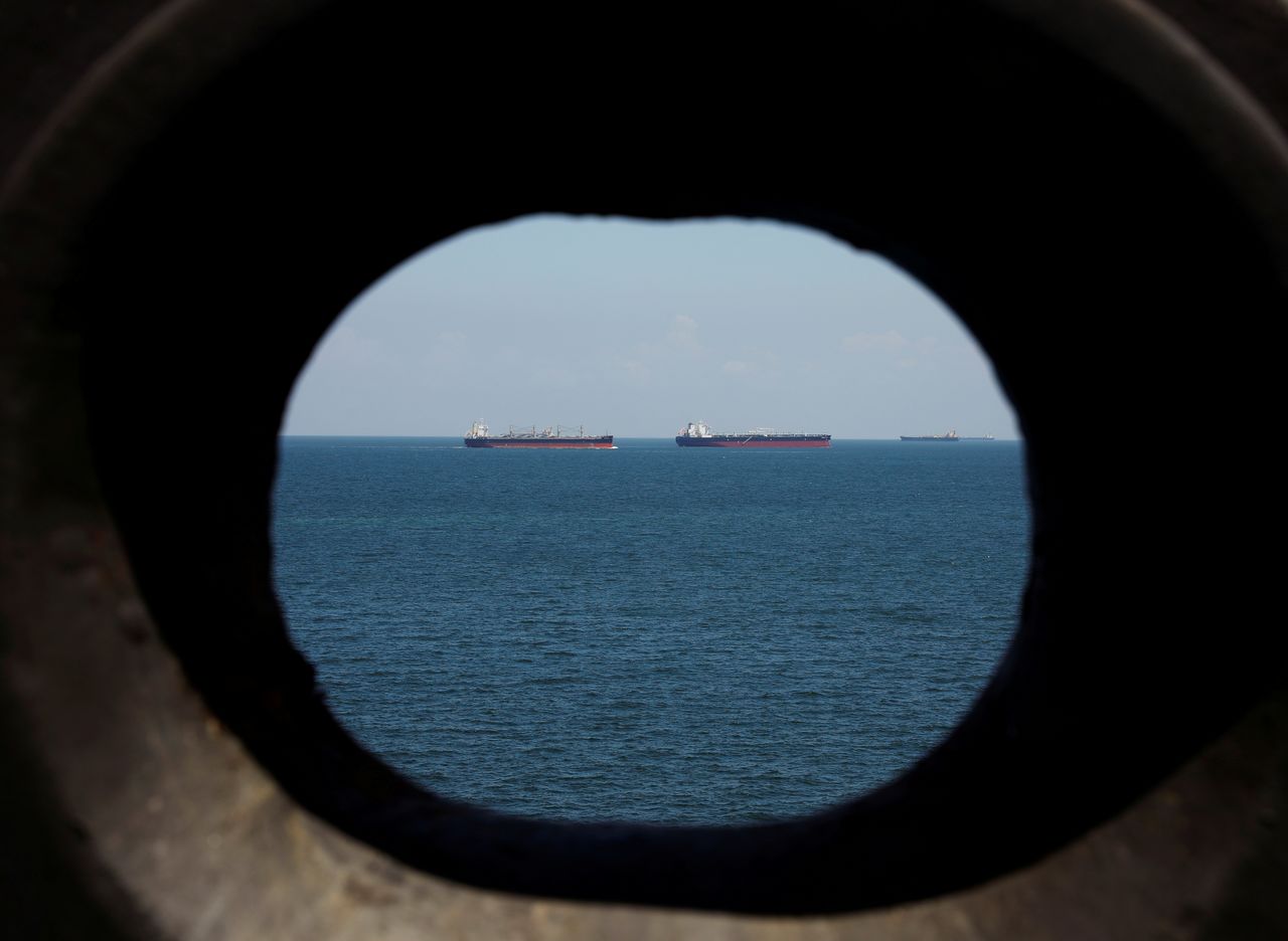 Imagen de archivo de buques petroleros en las costas frente a Tuas en Singapur. 15 de julio, 2019. REUTERS/Edgar Su/Archivo