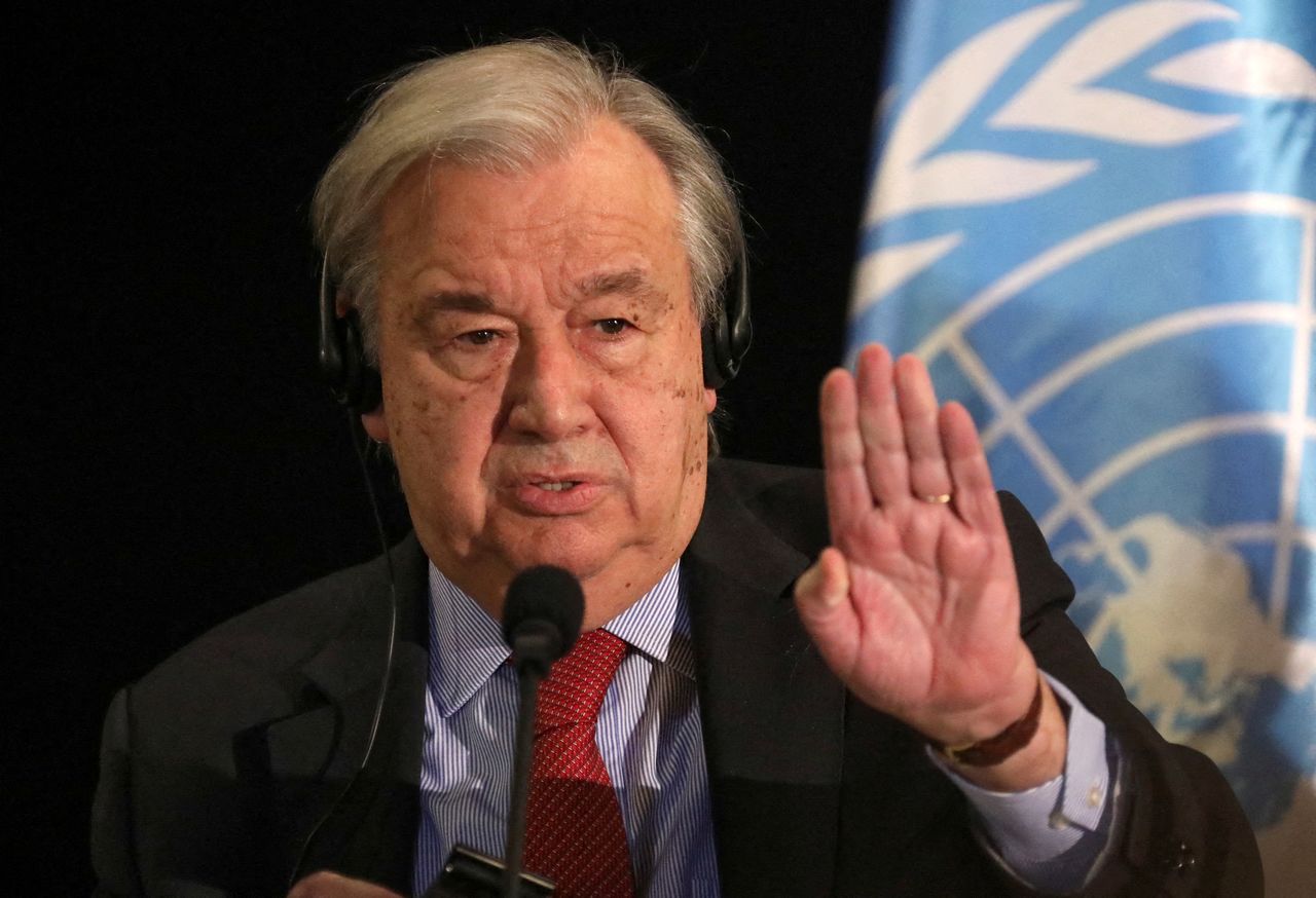 FOTO DE ARCHIVO: El secretario general de Naciones Unidas Antonio Guterres en Beirut, Líbano, 21 de diciembre del 2021. REUTERS/Mohamed Azakir