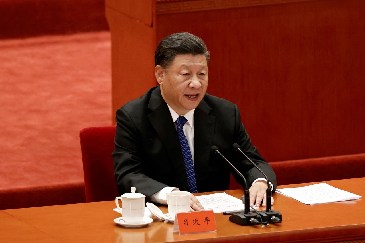 FOTO DE ARCHIVO: El presidente chino, Xi Jinping, habla en una reunión para conmemorar el 110º aniversario de la Revolución Xinhai en el Gran Salón del Pueblo en Pekín, China, 9 de octubre de 2021. REUTERS/Carlos García Rawlins