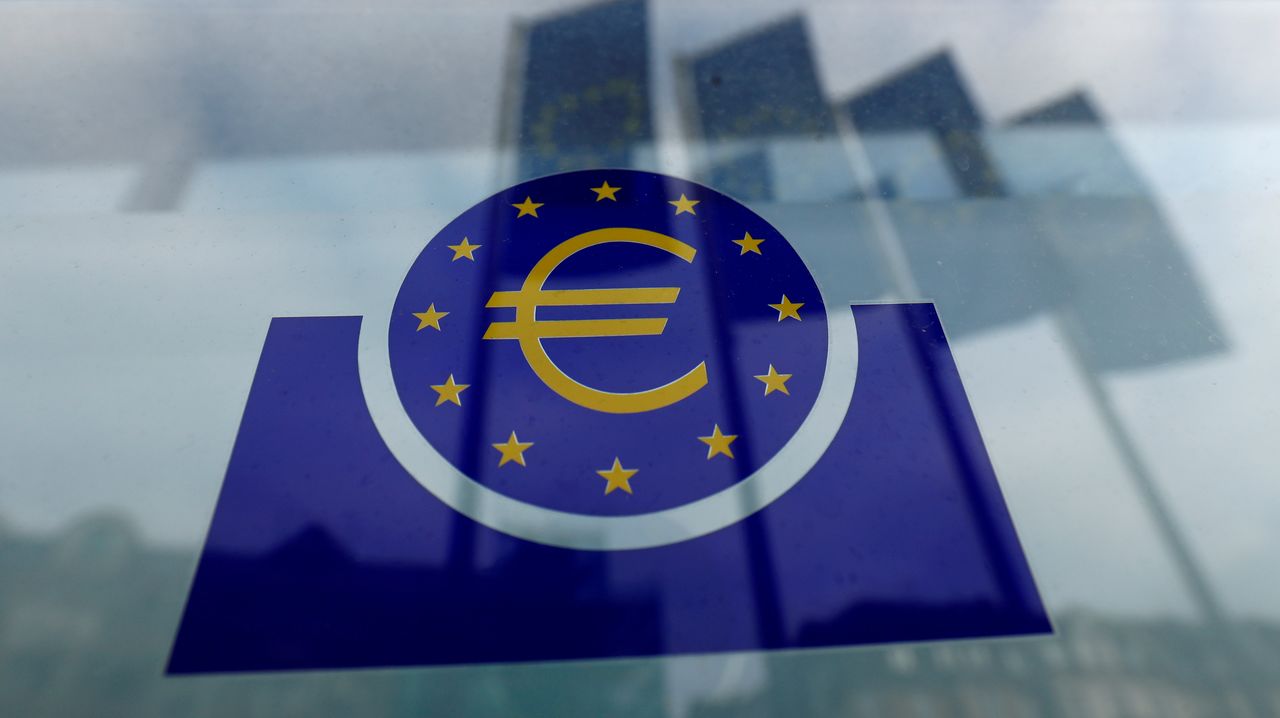 FOTO DE ARCHIVO: El logotipo del Banco Central Europeo en Fráncfort,  Alemania, el 23 de enero de 2020. REUTERS/Ralph Orlowski