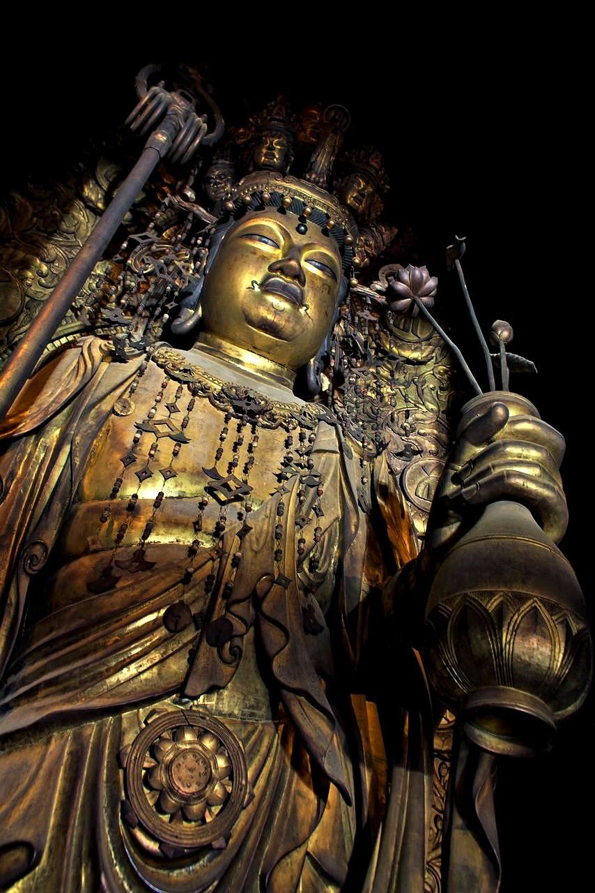 El Kannon (Bodhisattva Avalokitesvara) de once caras, la deidad principal del templo Hasedera, el octavo templo de los treinta y tres templos de la región de Kinki. (Fotografía por cortesía del templo Hasedera)