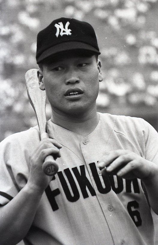 Nakanishi Futoshi durante su época en los Nishitetsu Lions, julio de 1964. (Jiji Press)