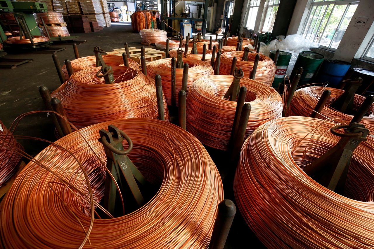 Foto de archivo ilustrativa de cables de cobre en una fábrica en la provincia vietnamita de Hai Duong 
Ago 11, 2017. REUTERS/Kham/File Photo
