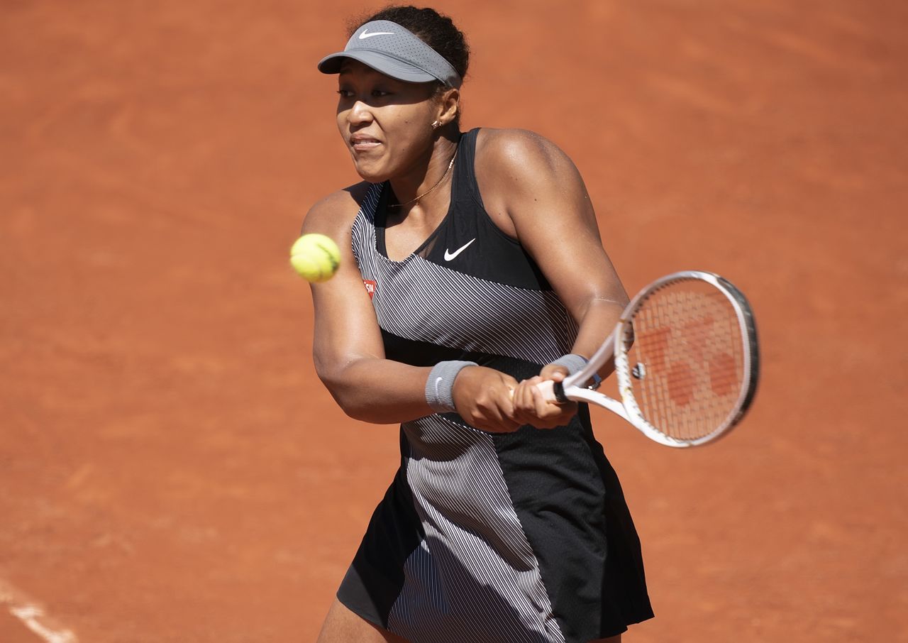 La tenista Naomi Osaka en encuentro en el Abierto de Francia contra Patricia Maria Tig, estadio Roland Garros, París, Francia, 30 mayo 2021.
Susan Mullane-USA TODAY Sports