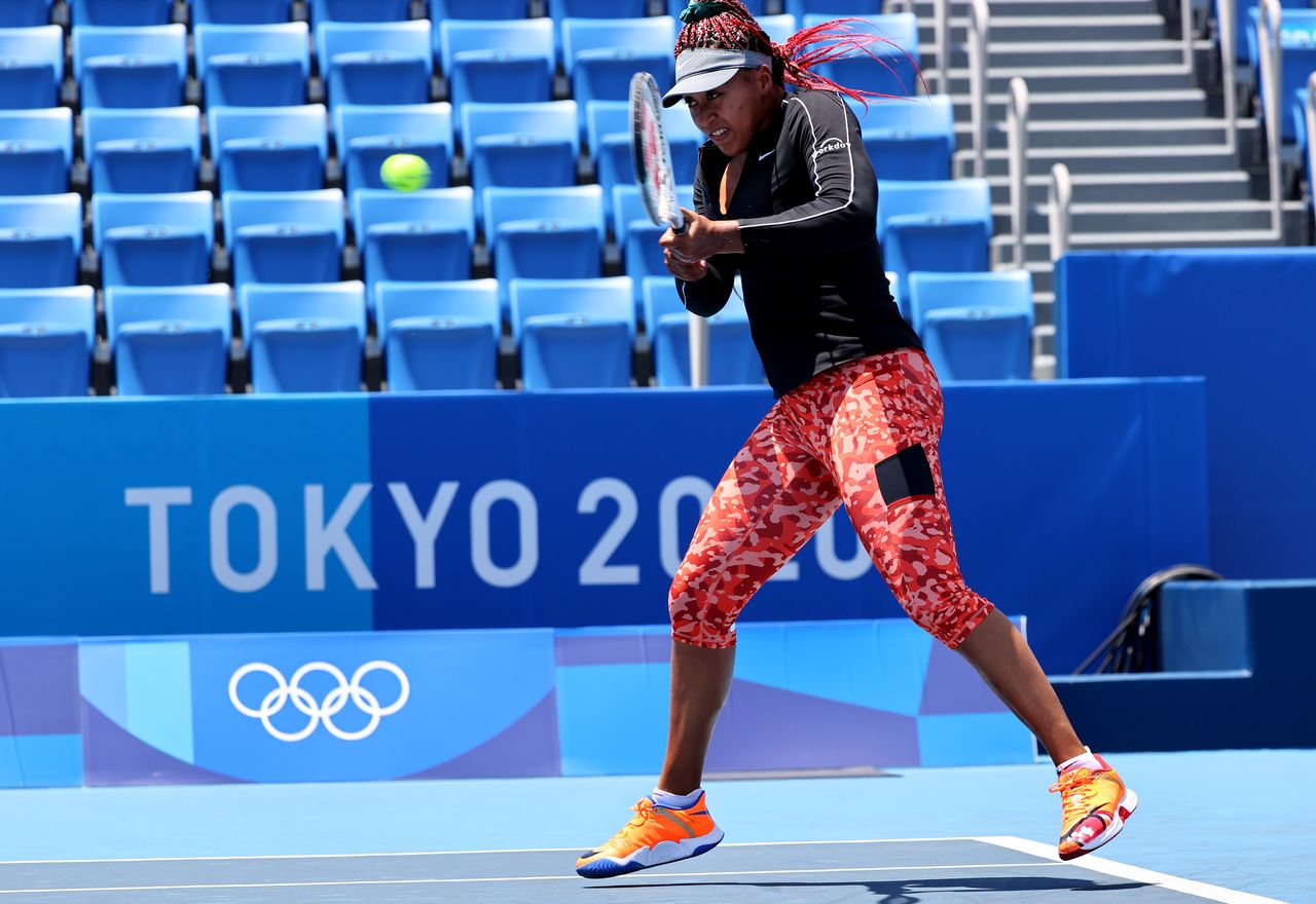 Jul 23, 2021 - 
Foto del viernes de Naomi Osaka entrenando antes del inicio del torneo de tenis en los Juegos de Tokio. 
 REUTERS/Mike Segar