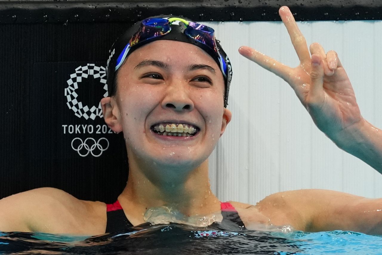 Jul 28, 2021. 
Foto del miércoles de la japonesa Yui Ohashi celebrando tras ganar el oro en los 200 mts medley. 
REUTERS/Aleksandra Szmigiel