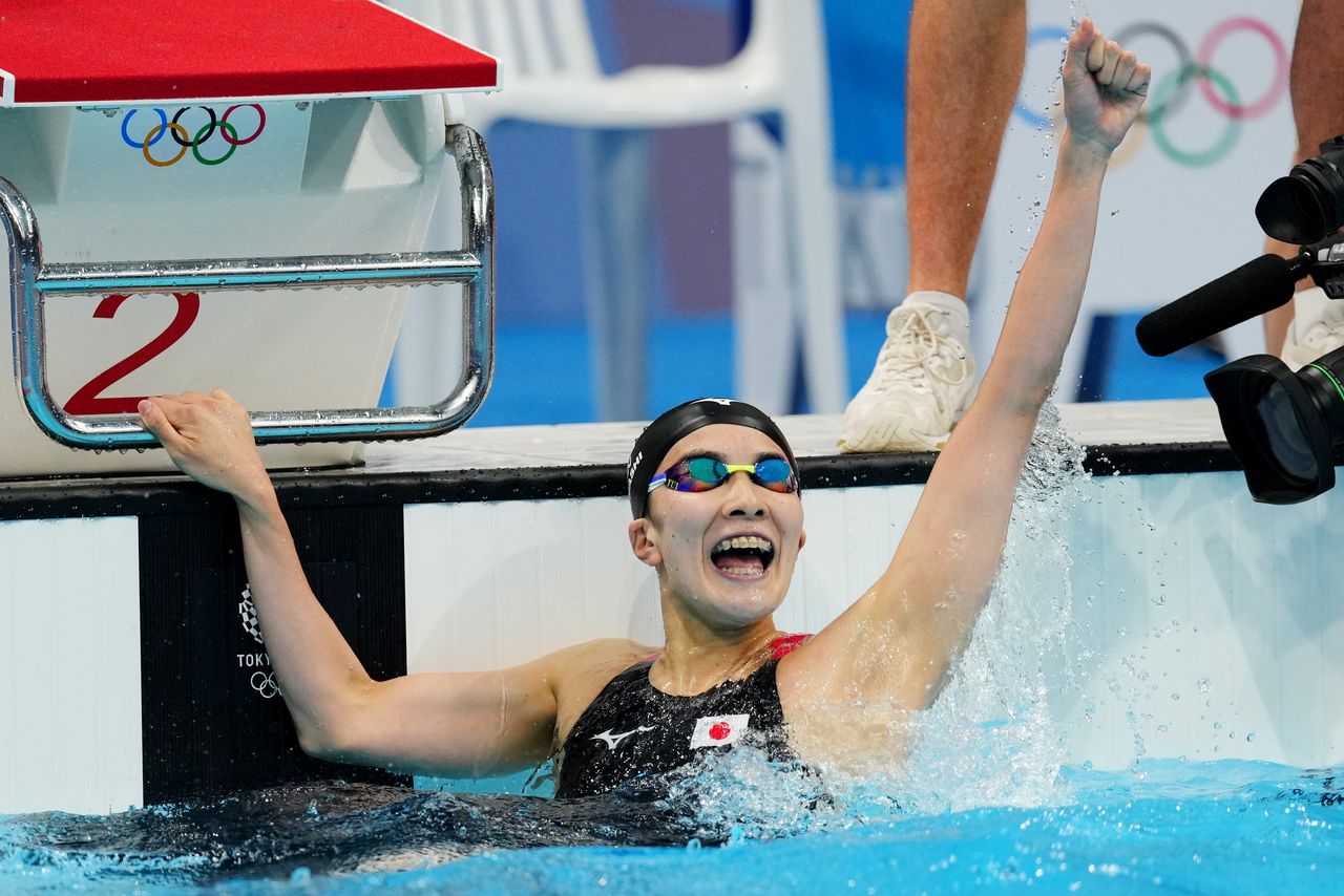 Jul 28, 2021. 
Foto del miércoles de la japonesa Yui Ohashi celebrando tras ganar el oro en los 200 mts medley. 
REUTERS/Aleksandra Szmigiel