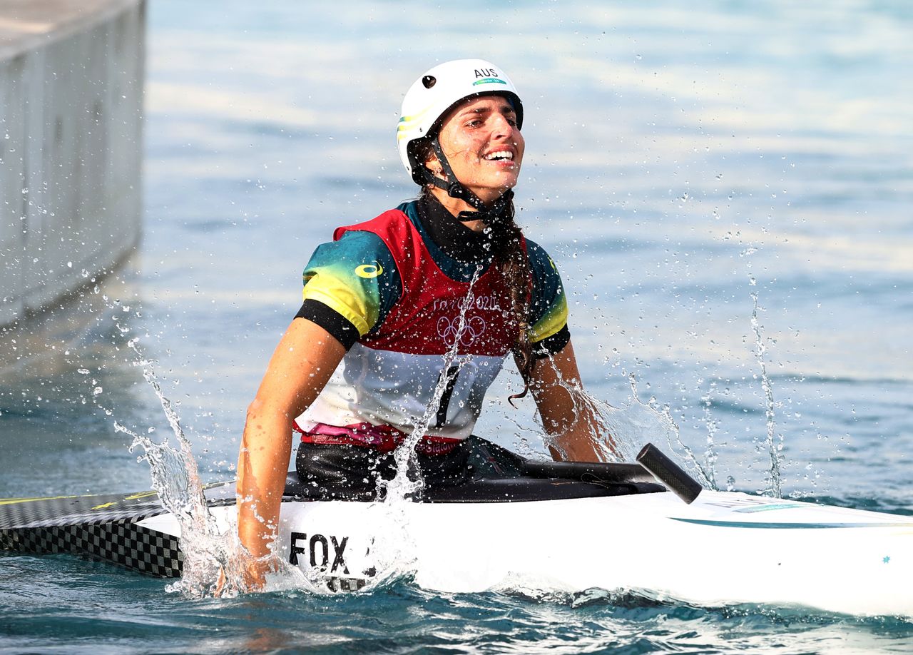 Juegos Olímpicos de Tokio 2020 - Eslalon de canoa - C1 femenino - Final - Centro de Eslalon de canoa de Kasai, Tokio, Japón - 29 de julio de 2021. Jessica Fox, de Australia, tras ganar el oro. REUTERS/Stoyan Nenov