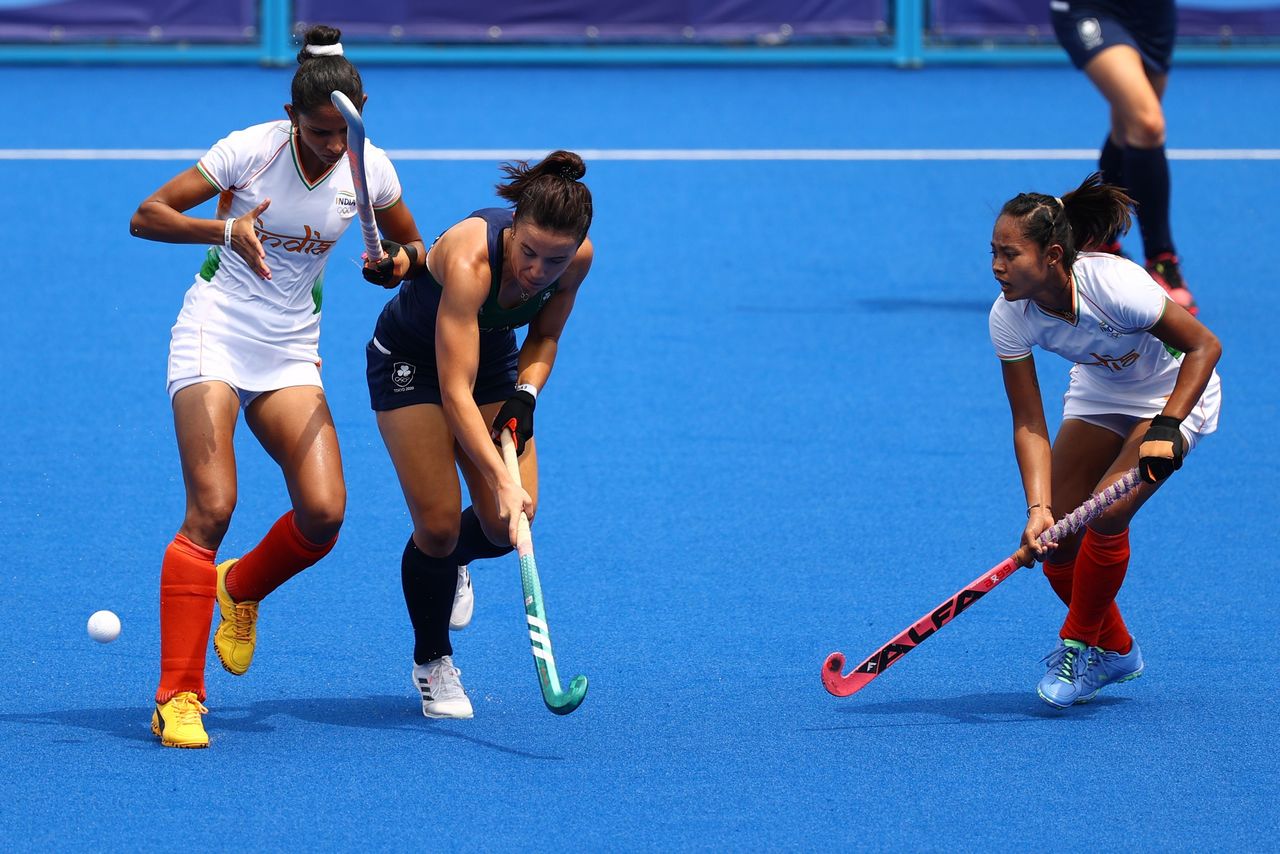 España avanza a cuartos de final masculinos en hockey, las mujeres de