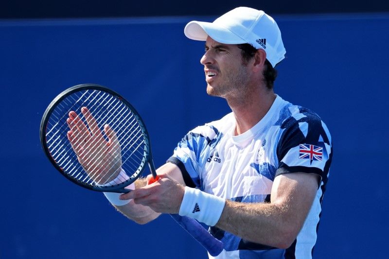 IMAGEN DE ARCHIVO. Andy Murray disputa un partido de dobles en los Juegos Olímpicod e Tokio 2020, en el Ariake Tennis Park, Tokio, Japón - Julio 28, 2021.  REUTERS/Lucy Nicholson