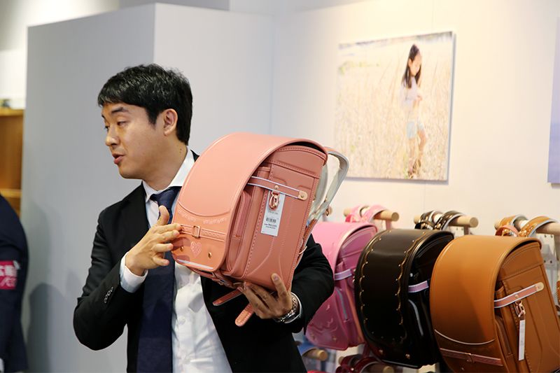 Bolso escolar japonés Randoseru mochilas Modelo 2014 color cereza nuevo de Japón 