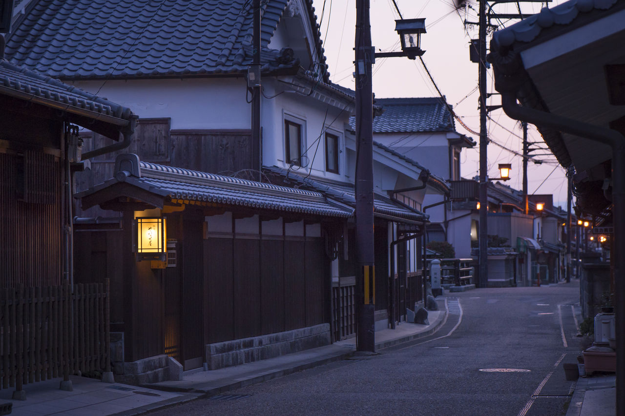 Le quartier de Gojô Shinmachi à l’aube