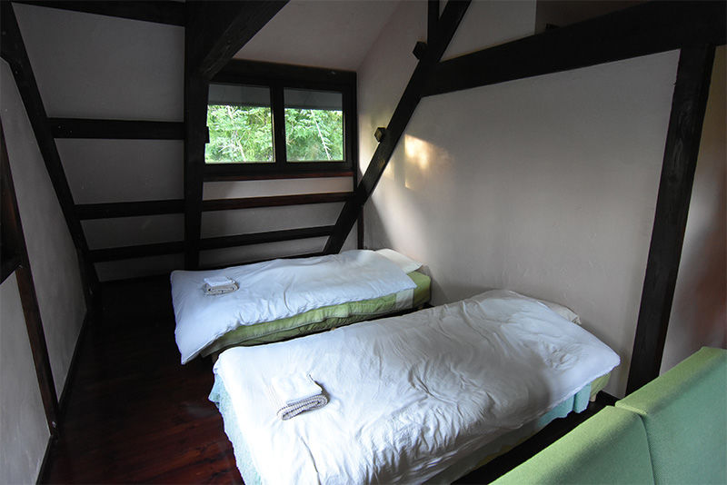 Une chambre d'hôtes au deuxième étage.