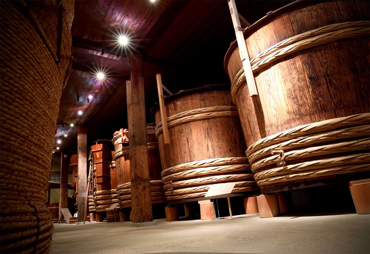 Une distillerie de saké de l'arrondissement de Nada, à Kobe. (© Pixta)