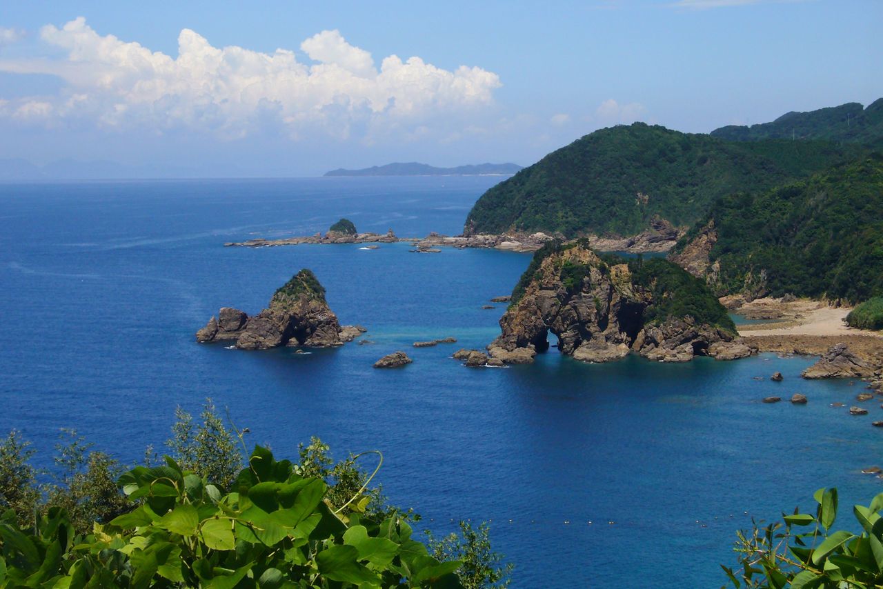 Myôken-ura, officiellement désigné lieu spécial de beauté pittoresque par le gouvernement du Japon.