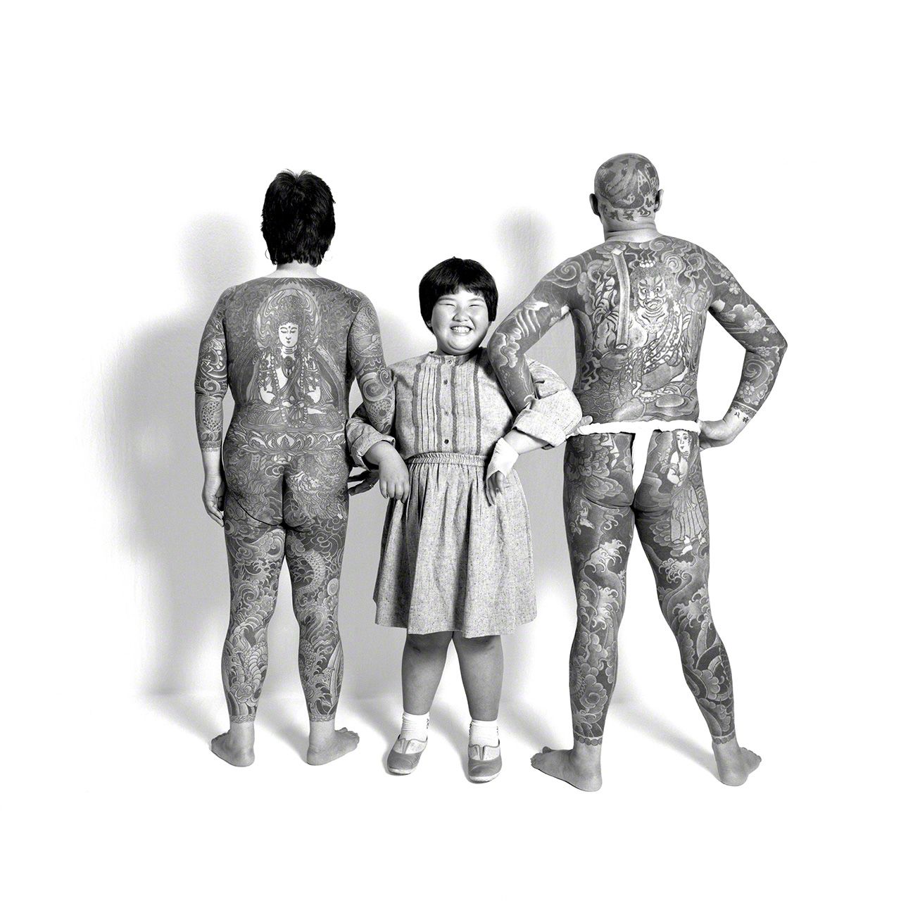 Parents : Ôwada Mituaki, tatoueur, et Akie, femme au foyer. Enfant : Ôwada Keiko, élève à l’école primaire.