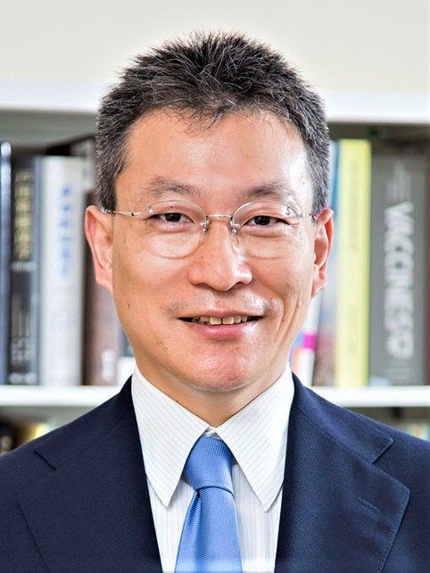 Kunishima Hiroyuki, professeur à l'université de médecine Saint Marianna (préfecture de Kanagawa) et spécialiste des maladies infectieuses