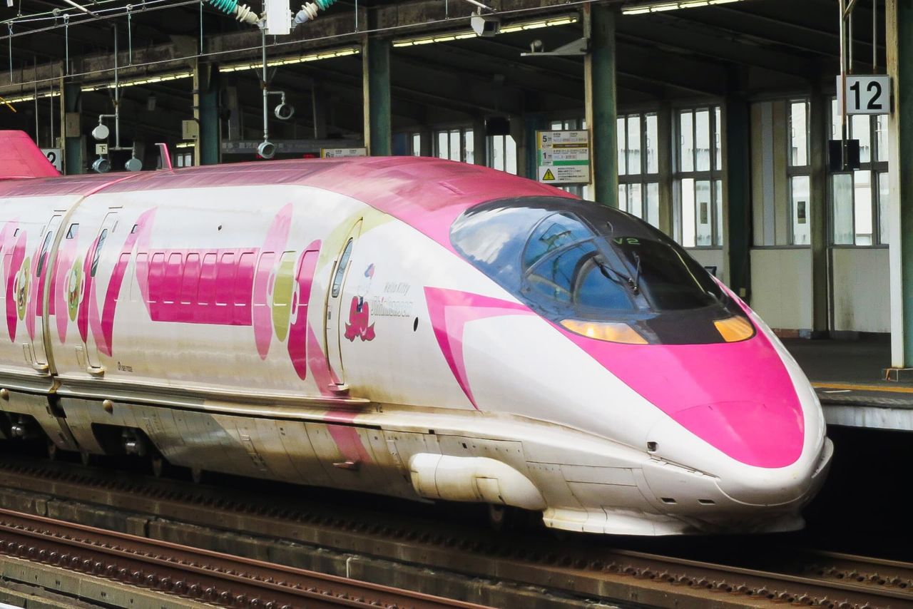 Un Shinkansen Série 500 aux couleurs de Hello Kitty (Photo AC)