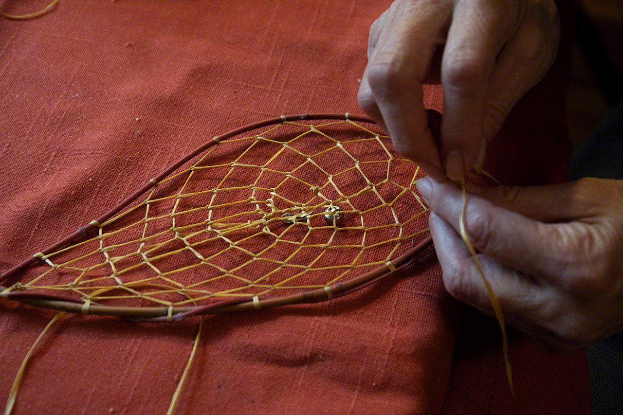 Un attrape-r&ecirc;ves traditionnel anichinab&eacute;, utilis&eacute; comme talisman