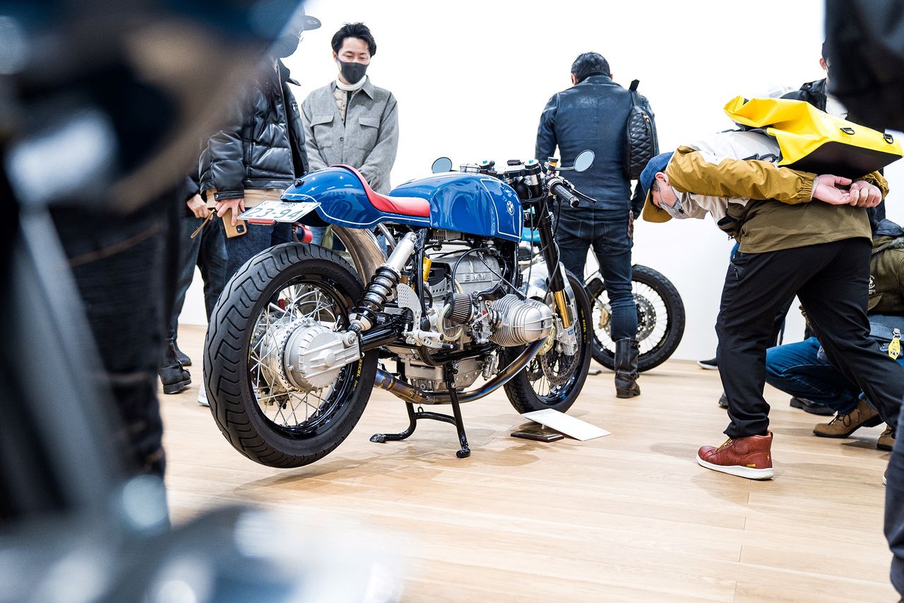 L'exposition présentait des motos issues d’une collection privée fabriquées de toutes pièces par Nakajima Shirô.